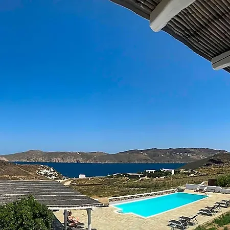 Yakinthos Hotel