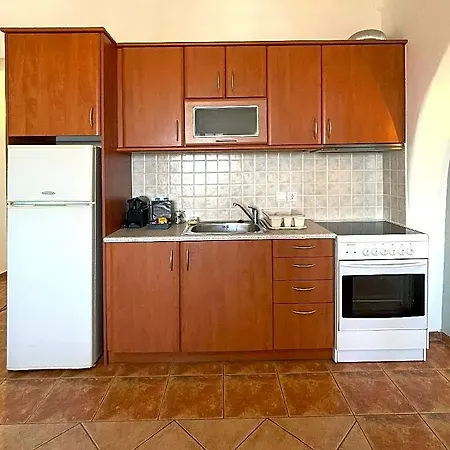 Hotel Yakinthos